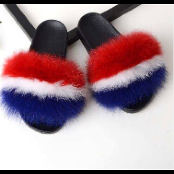 COPY - 🎄New arrivals ladies Fox fur slippers.🎄🎄 - Picture 1 of 2